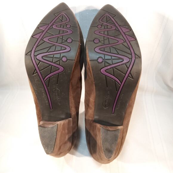 Earthies “Hailey” Brown Suede Bootie Women’s Size 9.5 - Picture 8 of 9